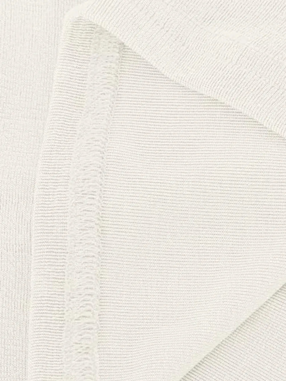 358157f5-70e1-49c6-a926-a78fdad93640-Max