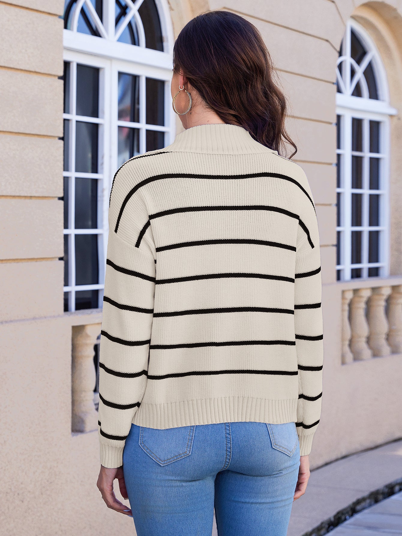 V-neck Long Sleeved Sweater